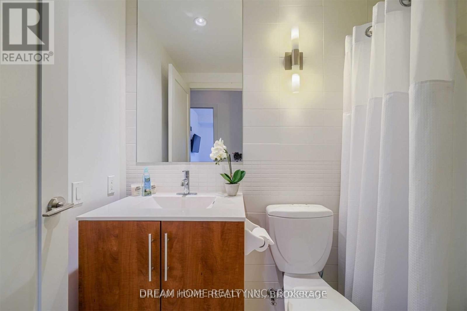 3810 - 120 Homewood Avenue, Toronto, Ontario  M4Y 2J3 - Photo 10 - C12931366