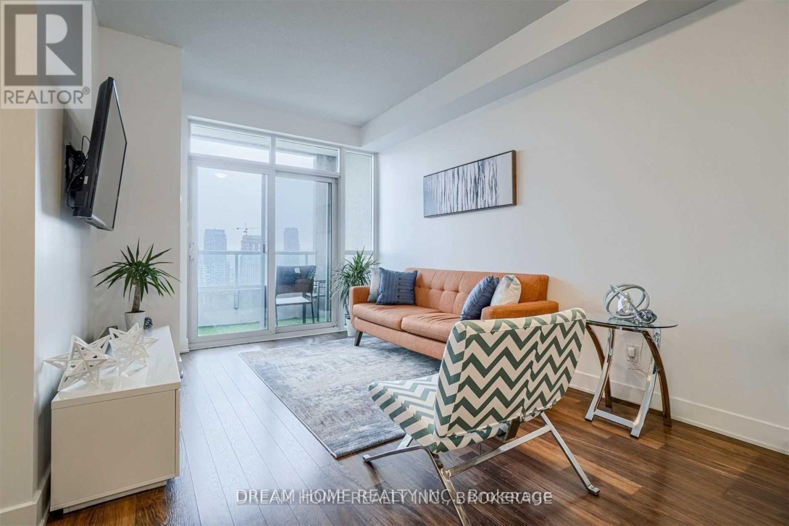 3810 - 120 Homewood Avenue, Toronto, Ontario  M4Y 2J3 - Photo 6 - C12931366