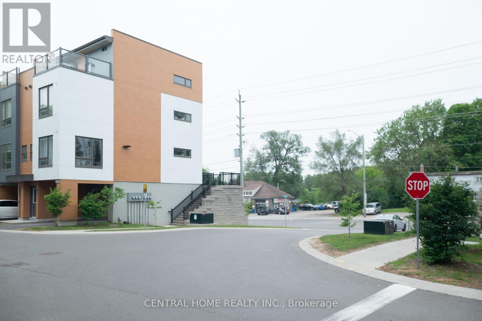 1625 Pleasure Valley Path N, Oshawa, Ontario  L1G 0E3 - Photo 3 - E12931306