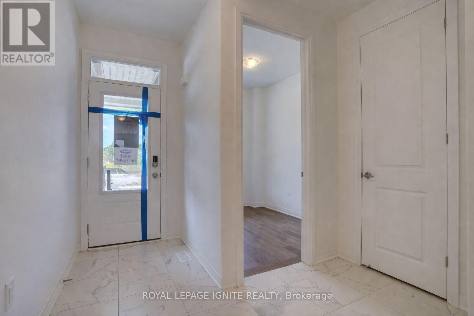 1584 Scarlett Trail, Pickering, Ontario  L1X 0N9 - Photo 2 - E12931312