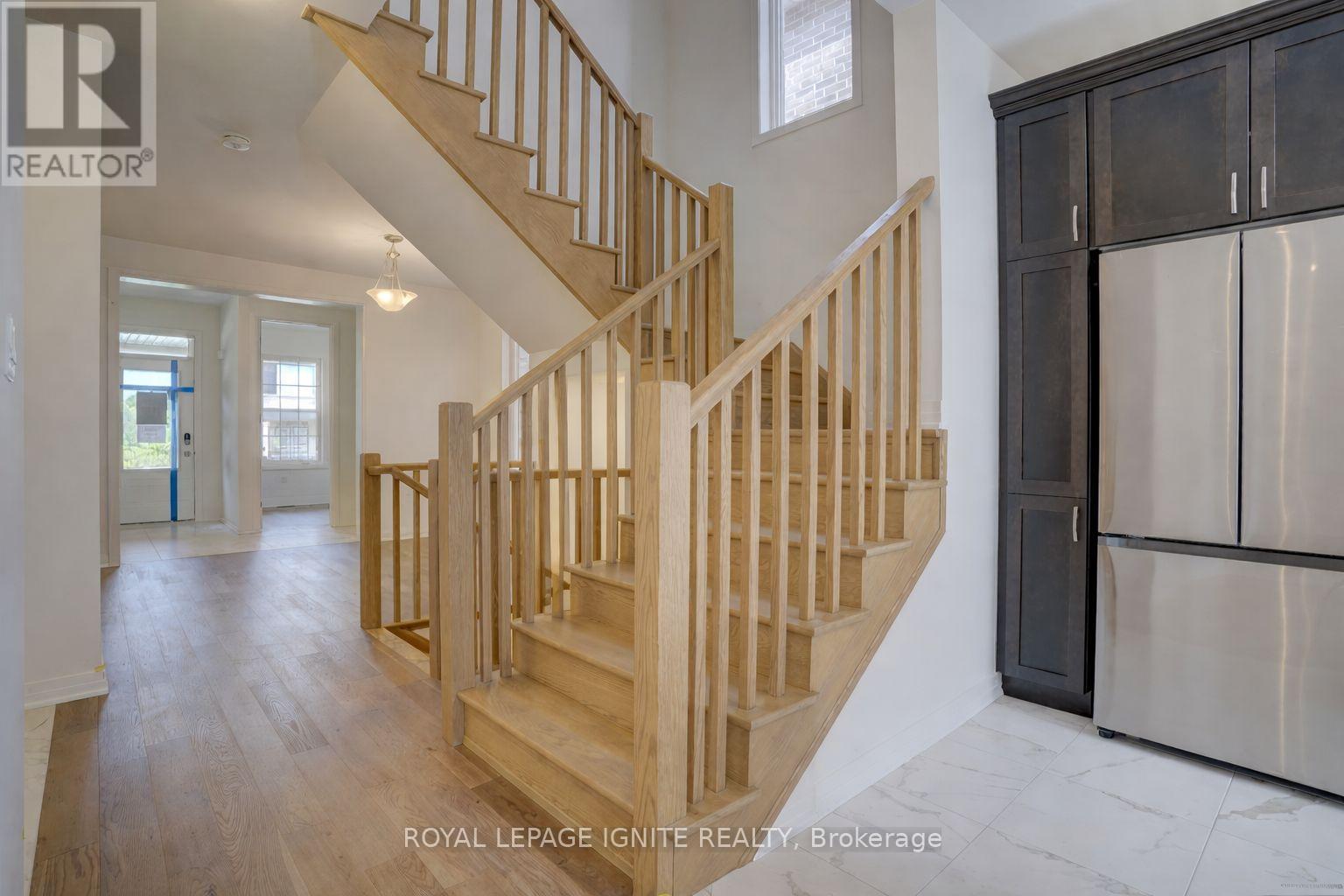 1584 Scarlett Trail, Pickering, Ontario  L1X 0N9 - Photo 4 - E12931312