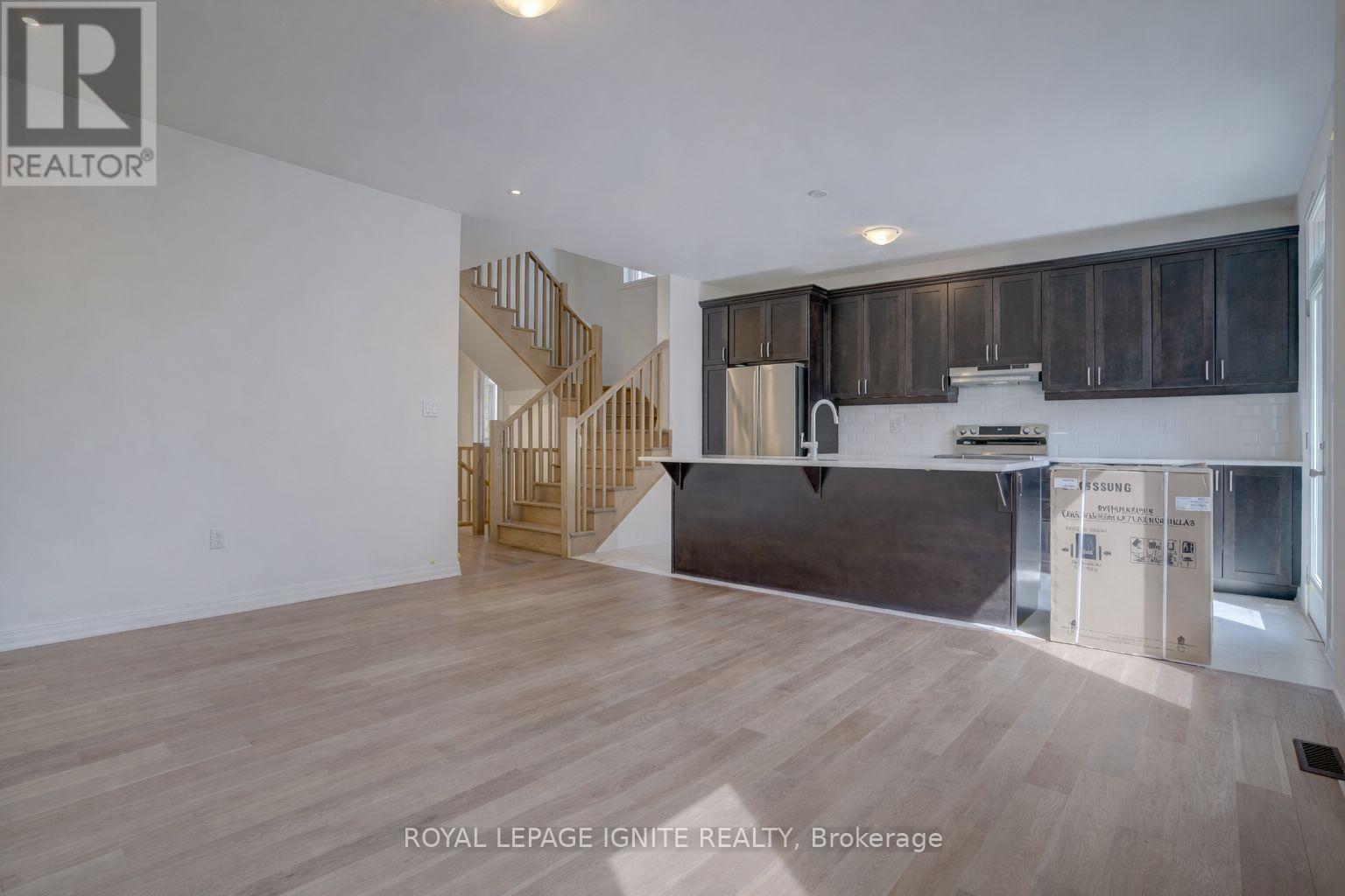 1584 Scarlett Trail, Pickering, Ontario  L1X 0N9 - Photo 5 - E12931312