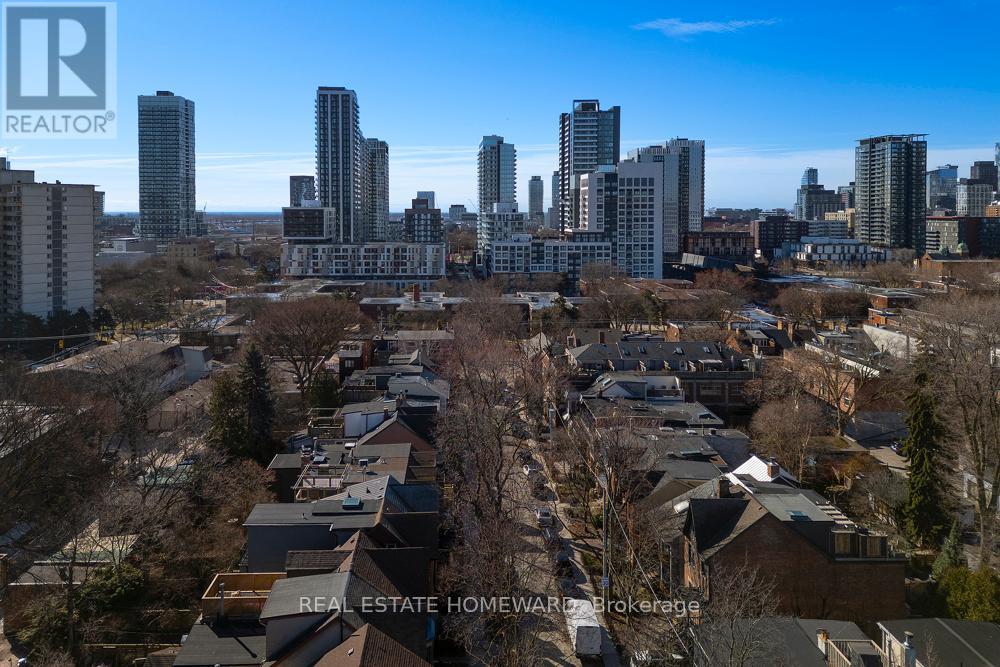 136 Spruce Street, Toronto, Ontario  M5A 2J5 - Photo 30 - C12927568