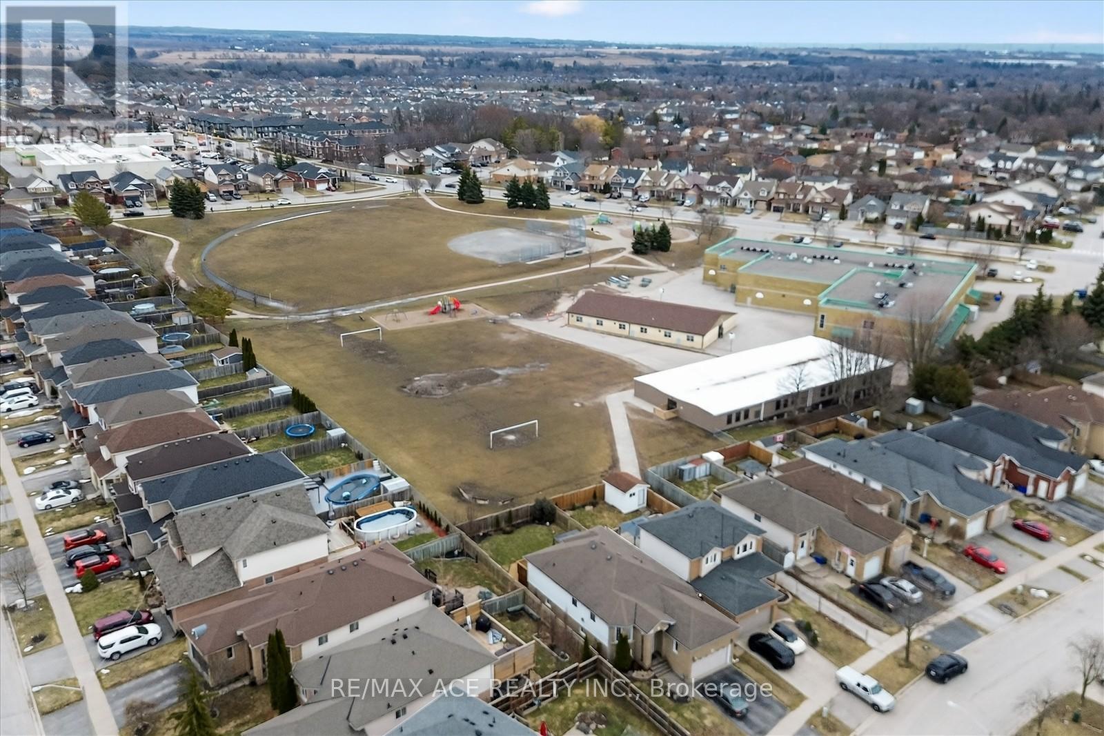 1 Aldcroft Crescent, Clarington, Ontario  L1C 4P2 - Photo 49 - E12924410