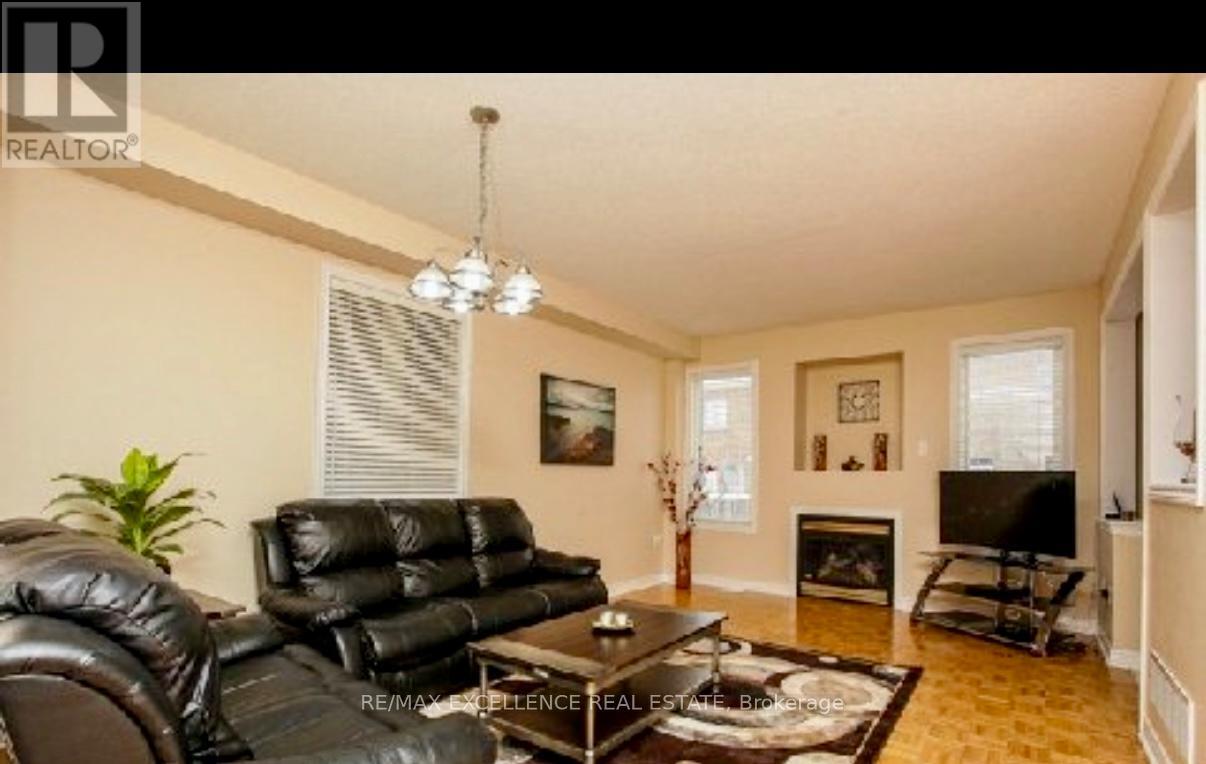 21 Serences Way, Brampton, Ontario  L6R 0E9 - Photo 5 - W12925410