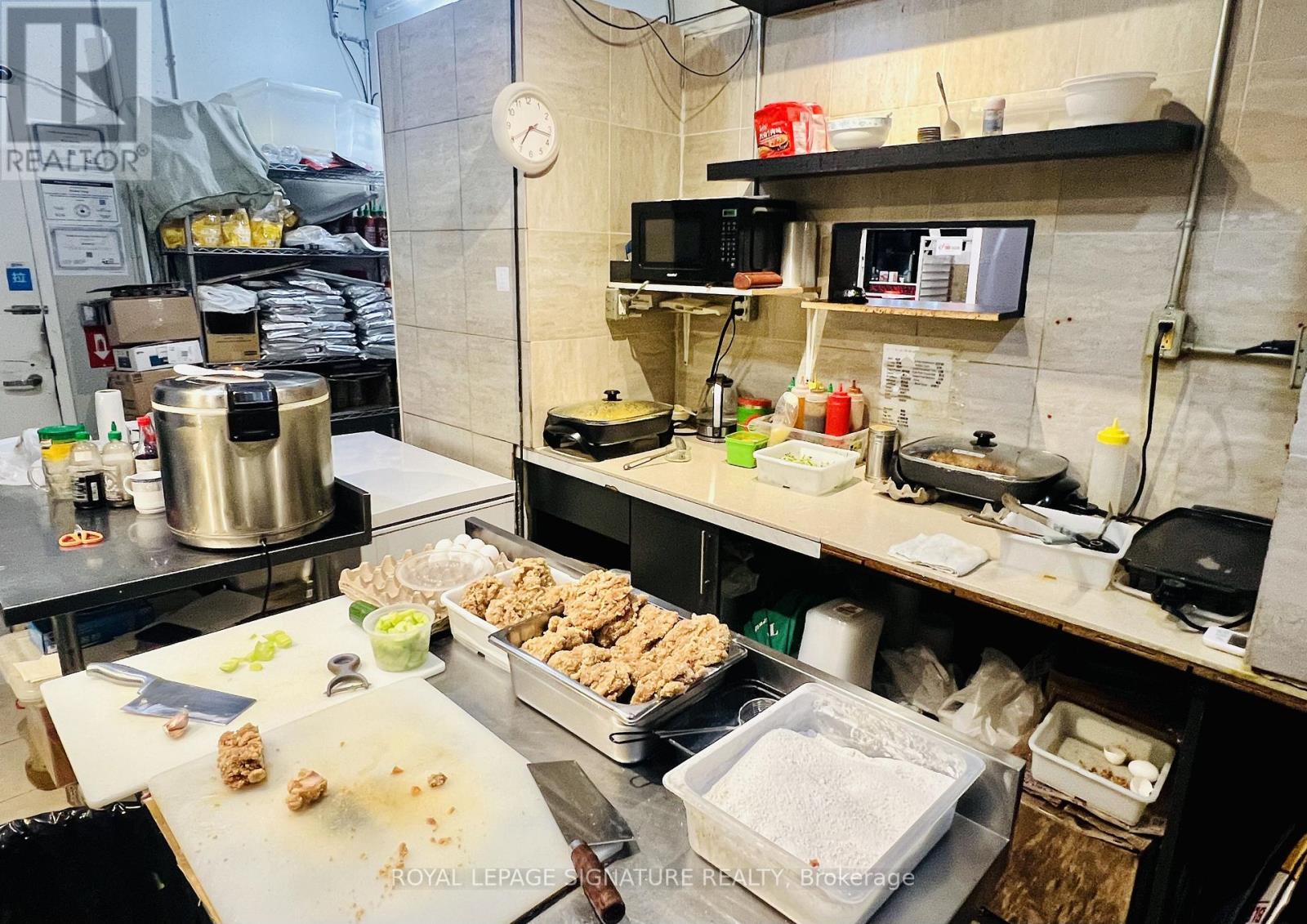 299 - 7181 Yonge Street, Markham, Ontario  L3T 0C7 - Photo 18 - N12931348