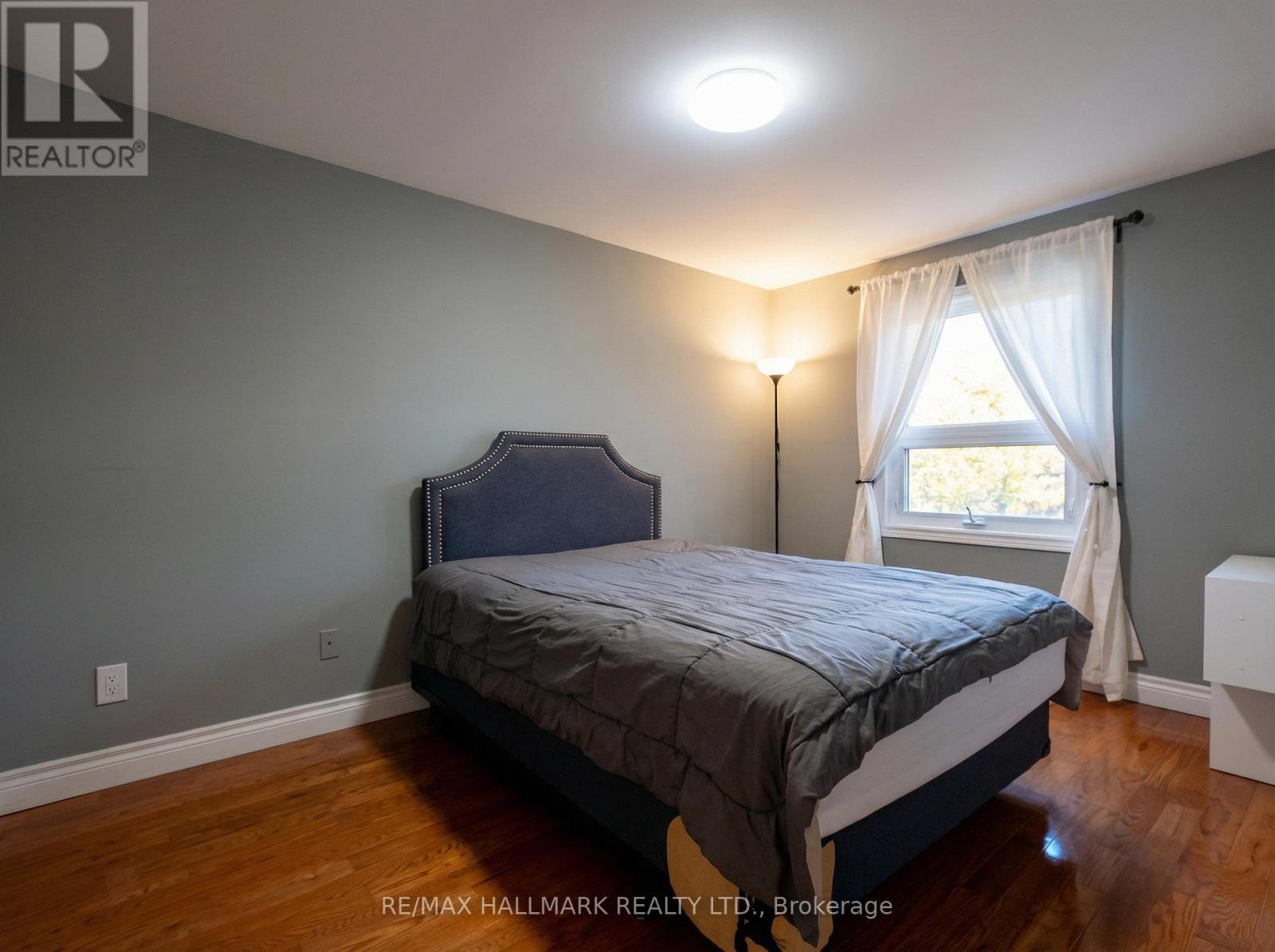 27 Constellation Crescent, Richmond Hill, Ontario  L4C 8J8 - Photo 10 - N12931368