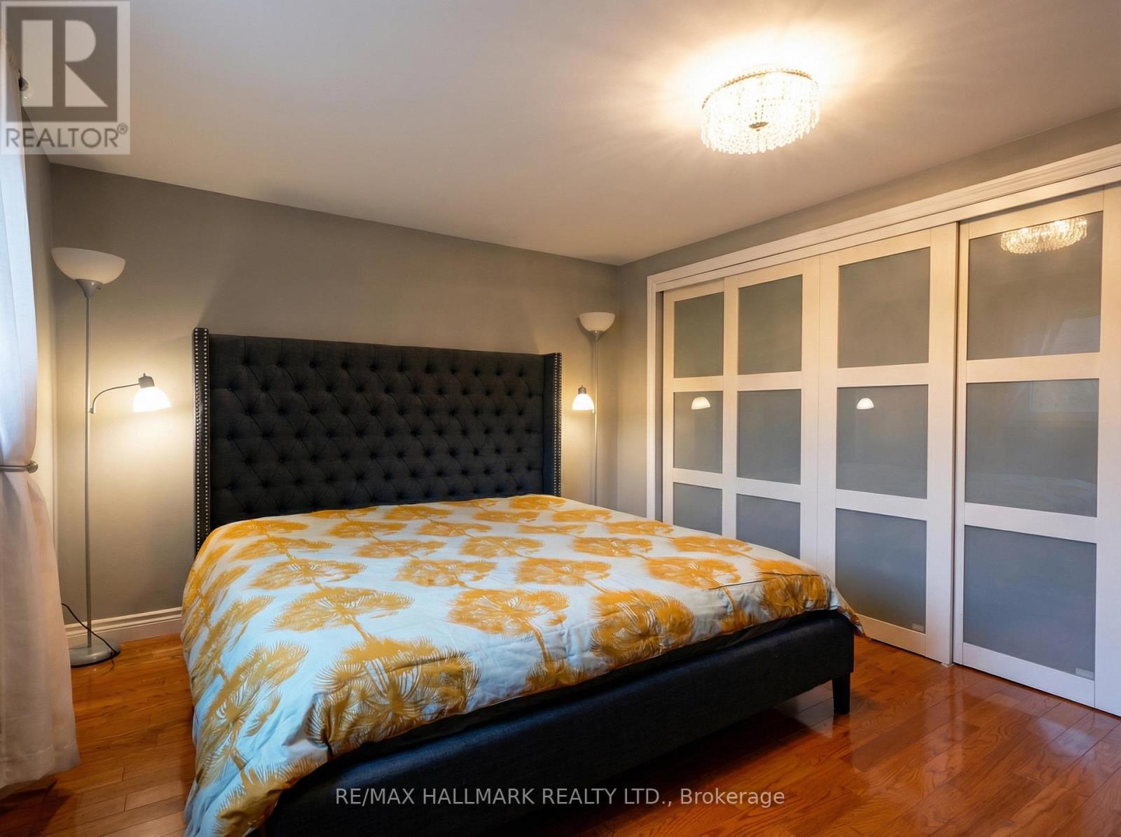 27 Constellation Crescent, Richmond Hill, Ontario  L4C 8J8 - Photo 9 - N12931368