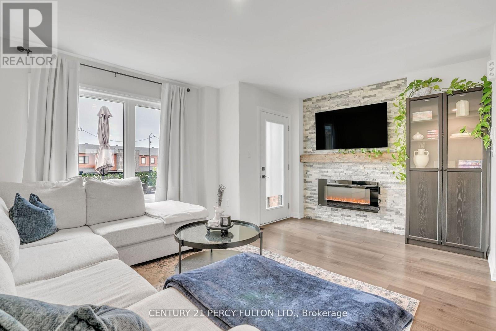 89 Fairlane Avenue, Barrie, Ontario  L9L 0M9 - Photo 15 - S12931320