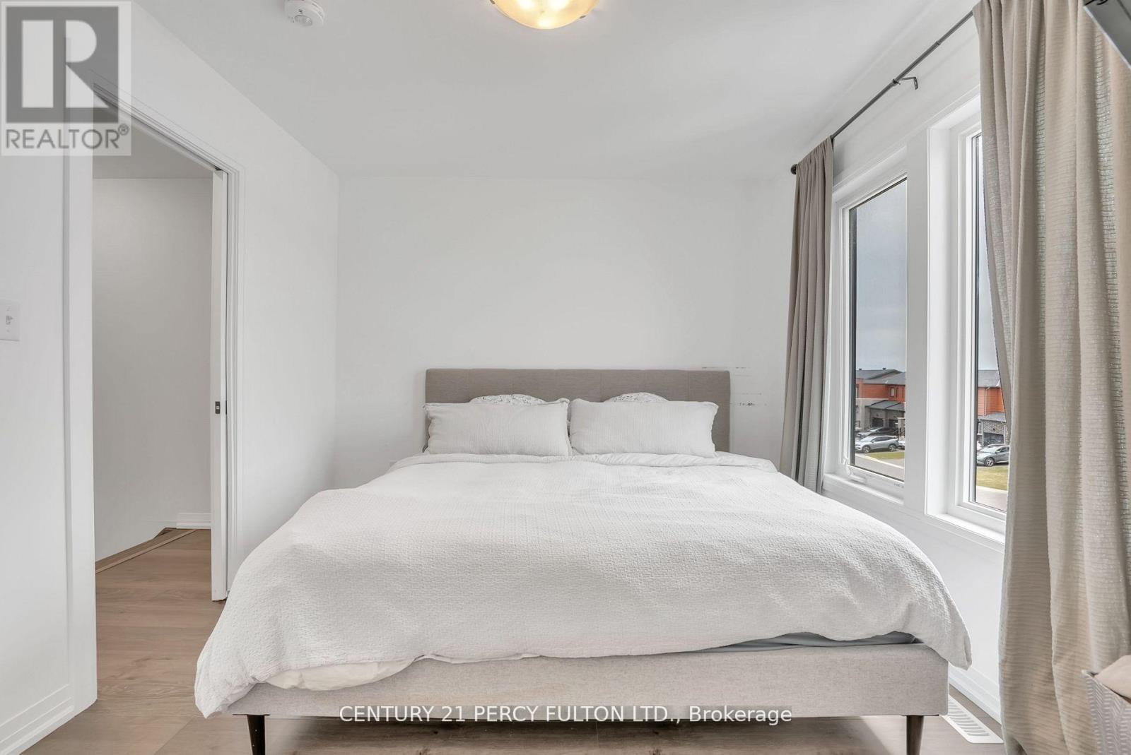 89 Fairlane Avenue, Barrie, Ontario  L9L 0M9 - Photo 24 - S12931320