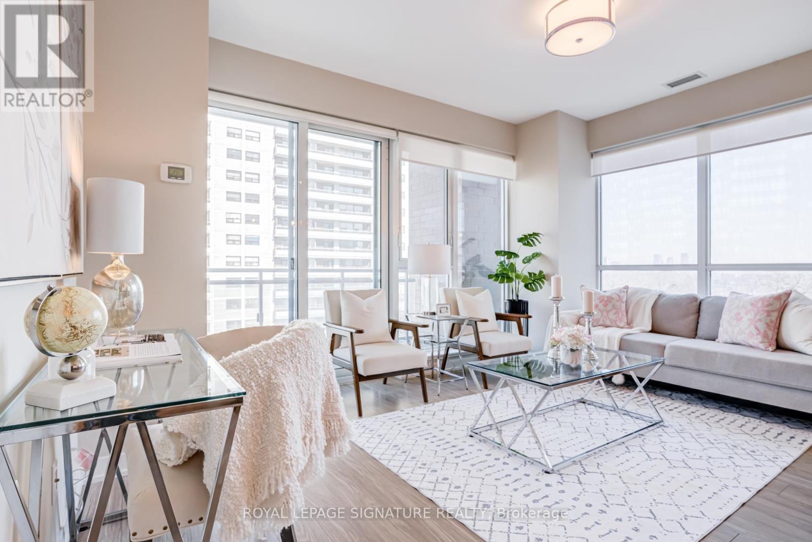 836 - 1830 Bloor Street W, Toronto, Ontario  M6P 0A2 - Photo 15 - W12931304