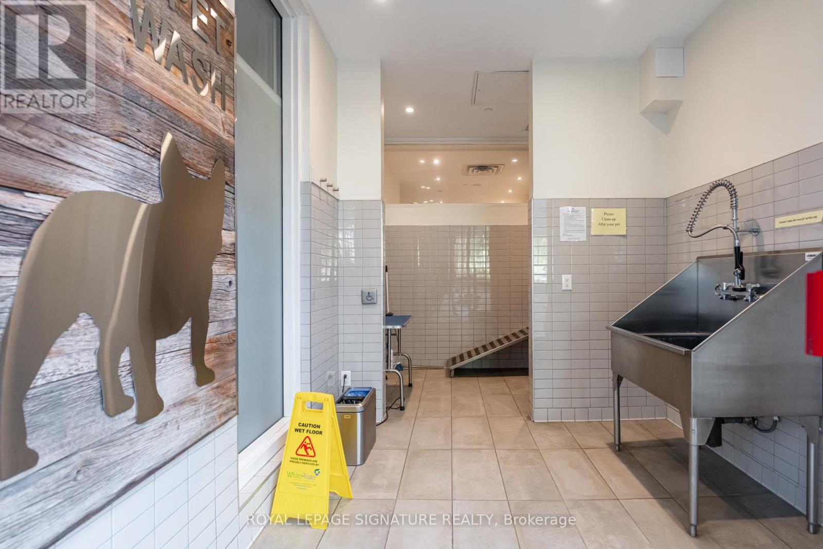 836 - 1830 Bloor Street W, Toronto, Ontario  M6P 0A2 - Photo 35 - W12931304