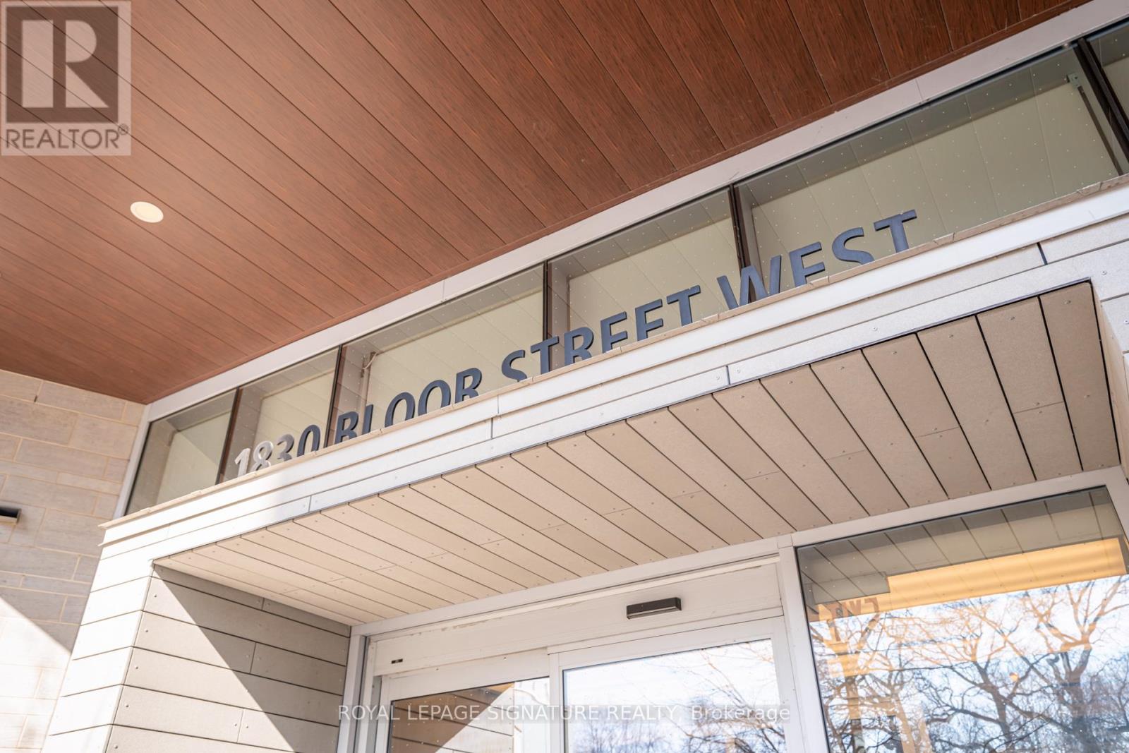 836 - 1830 Bloor Street W, Toronto, Ontario  M6P 0A2 - Photo 4 - W12931304