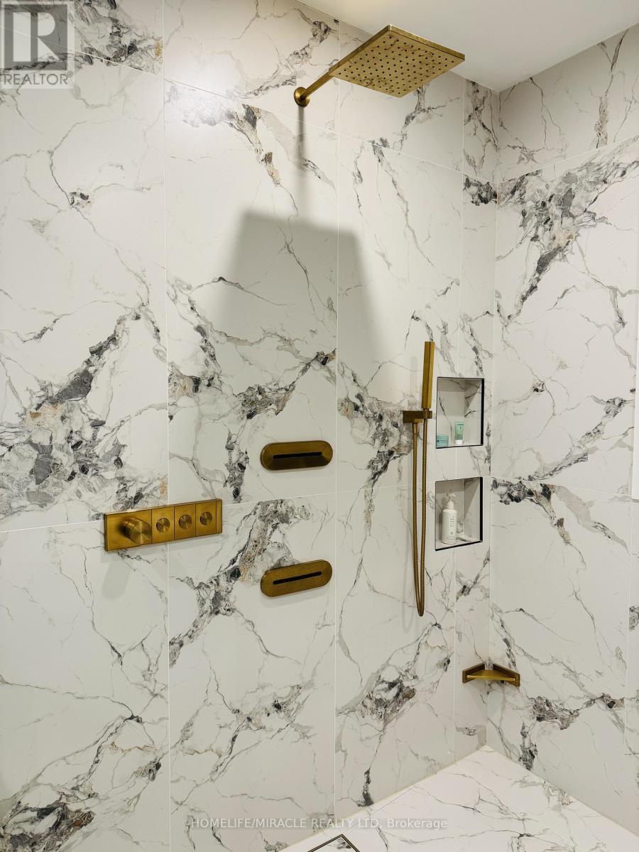 1653 Glenburnie Road, Mississauga, Ontario  L5G 3E4 - Photo 20 - W12931314