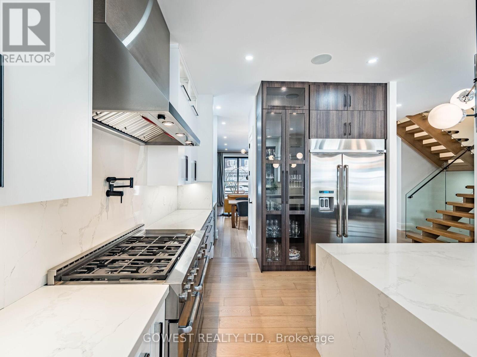 402 Niar Avenue, Mississauga, Ontario  L5G 1W3 - Photo 20 - W12931328