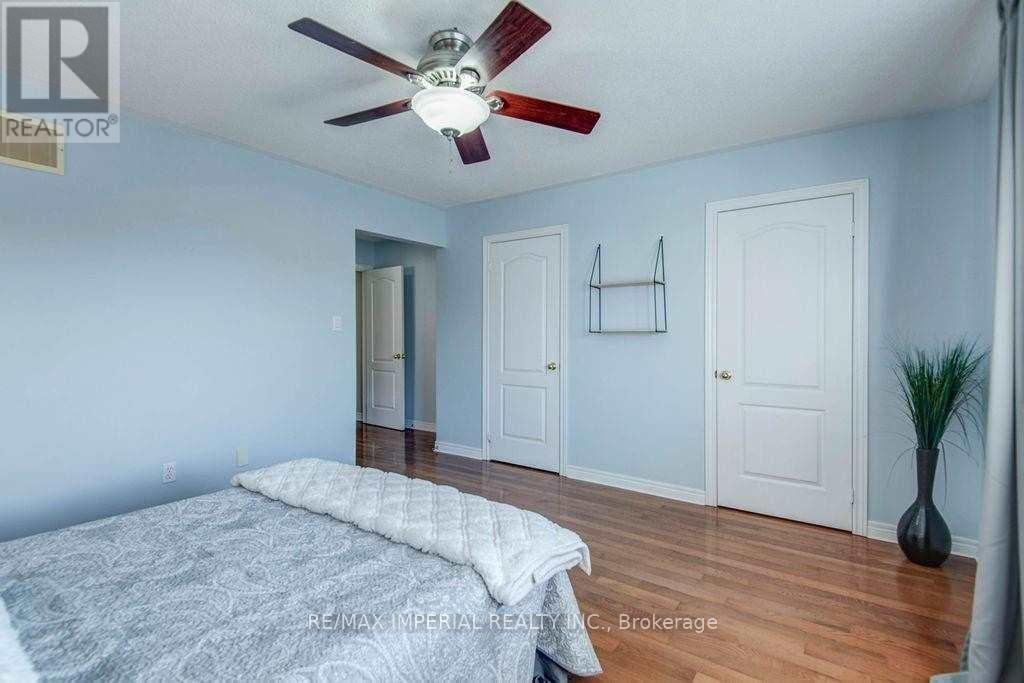 2438 Felhaber Crescent, Oakville, Ontario  L6H 7N8 - Photo 11 - W12931344