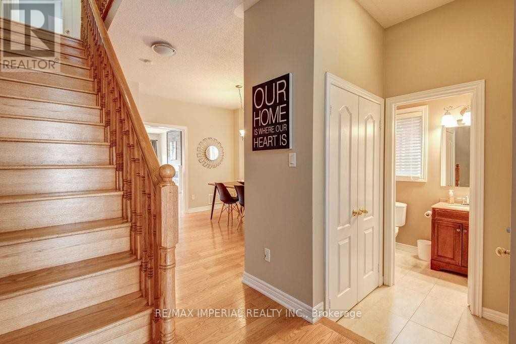 2438 Felhaber Crescent, Oakville, Ontario  L6H 7N8 - Photo 3 - W12931344