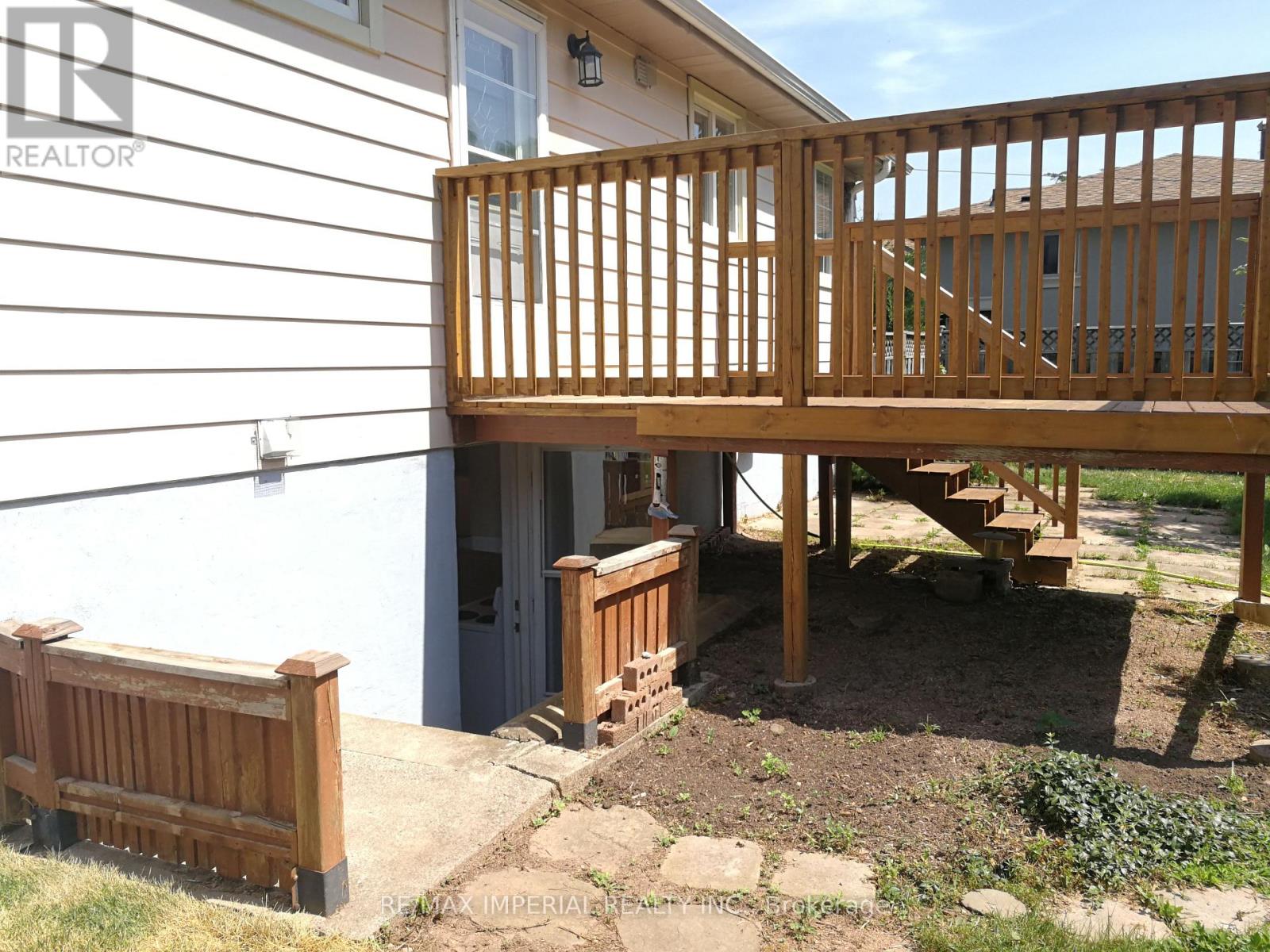 22 Miller Road, Oakville, Ontario  L6H 1J6 - Photo 2 - W12931370