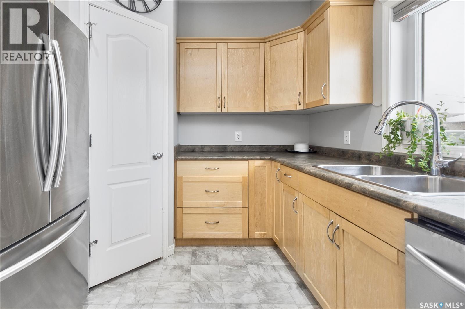 4 Guy Drive, Prince Albert, Saskatchewan  S6X 0A3 - Photo 10 - SK031363