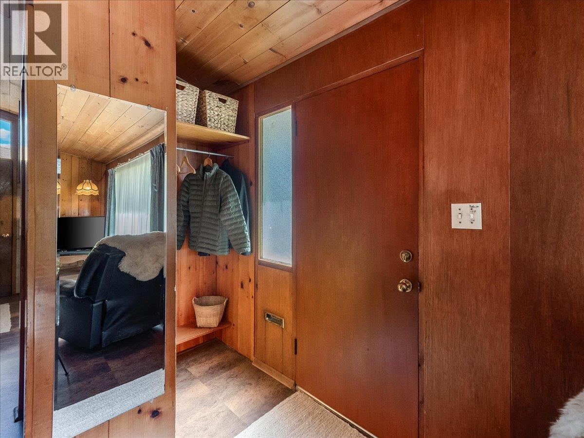 2225 7th Avenue, Trail, British Columbia  V1R 3C9 - Photo 11 - 10380908