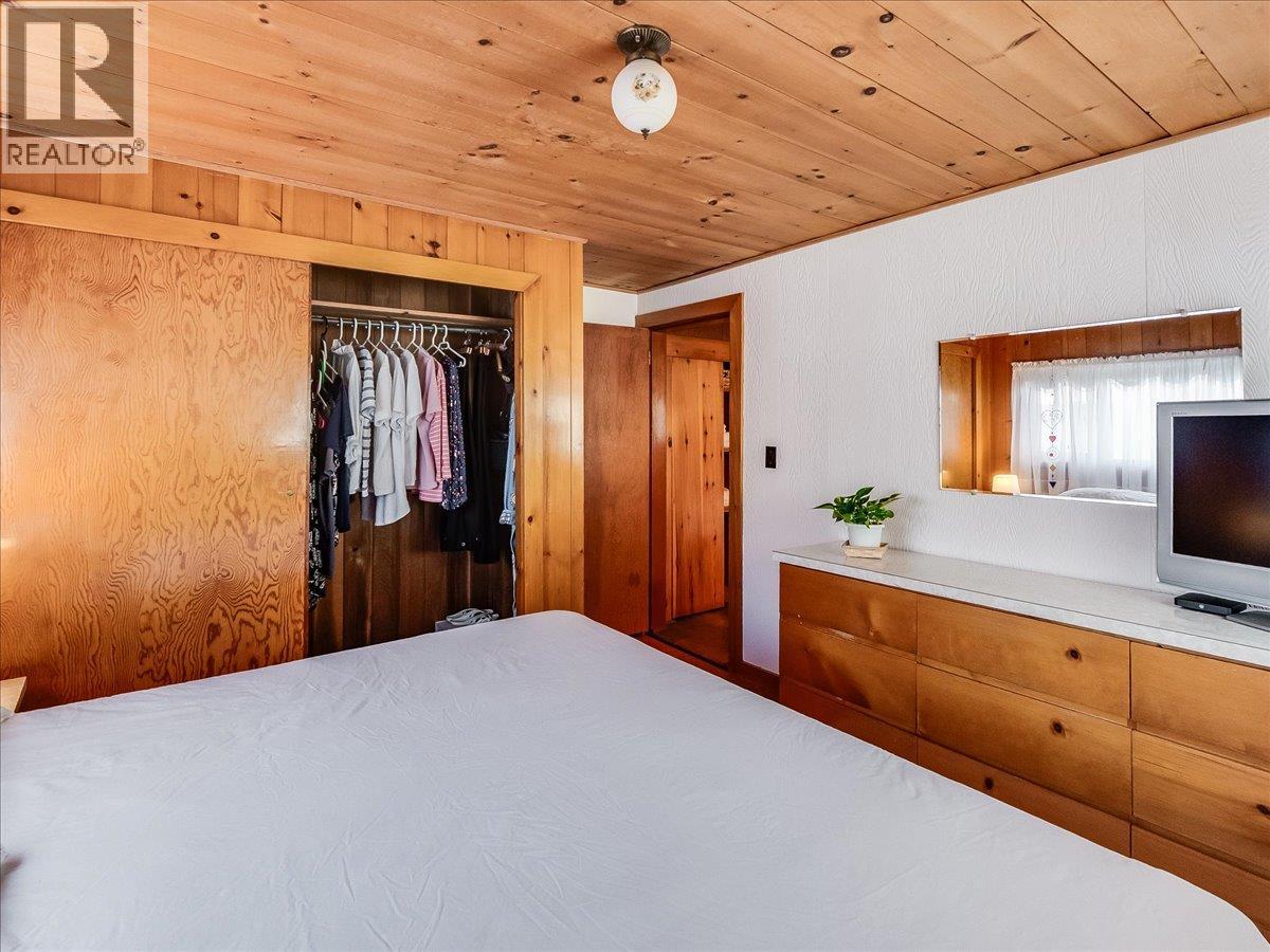 2225 7th Avenue, Trail, British Columbia  V1R 3C9 - Photo 23 - 10380908