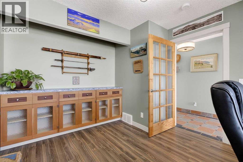 417 Frederick Avenue W, Standard, Alberta  T0J 3G0 - Photo 8 - A2283960