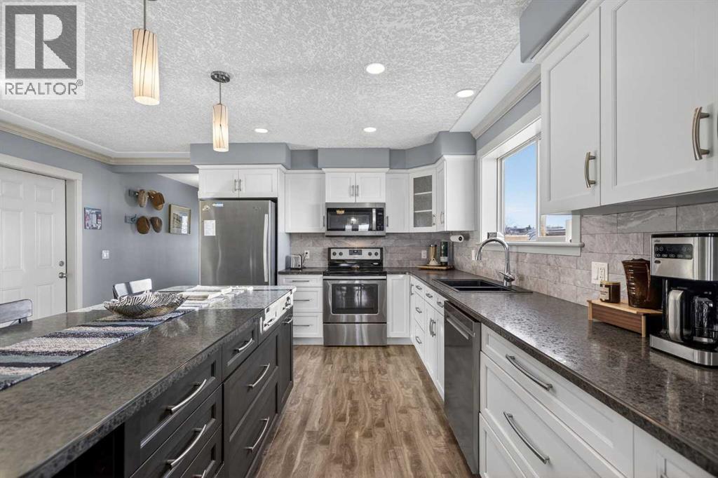 417 Frederick Avenue W, Standard, Alberta  T0J 3G0 - Photo 11 - A2283960