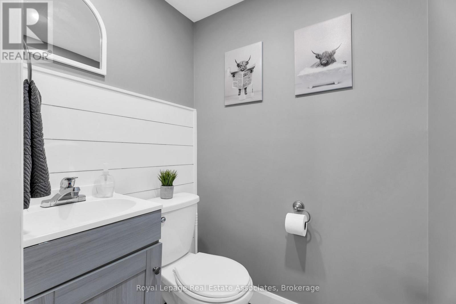 31 - 20 Mountainview Road S, Halton Hills, Ontario  L7G 4K3 - Photo 23 - W12886620