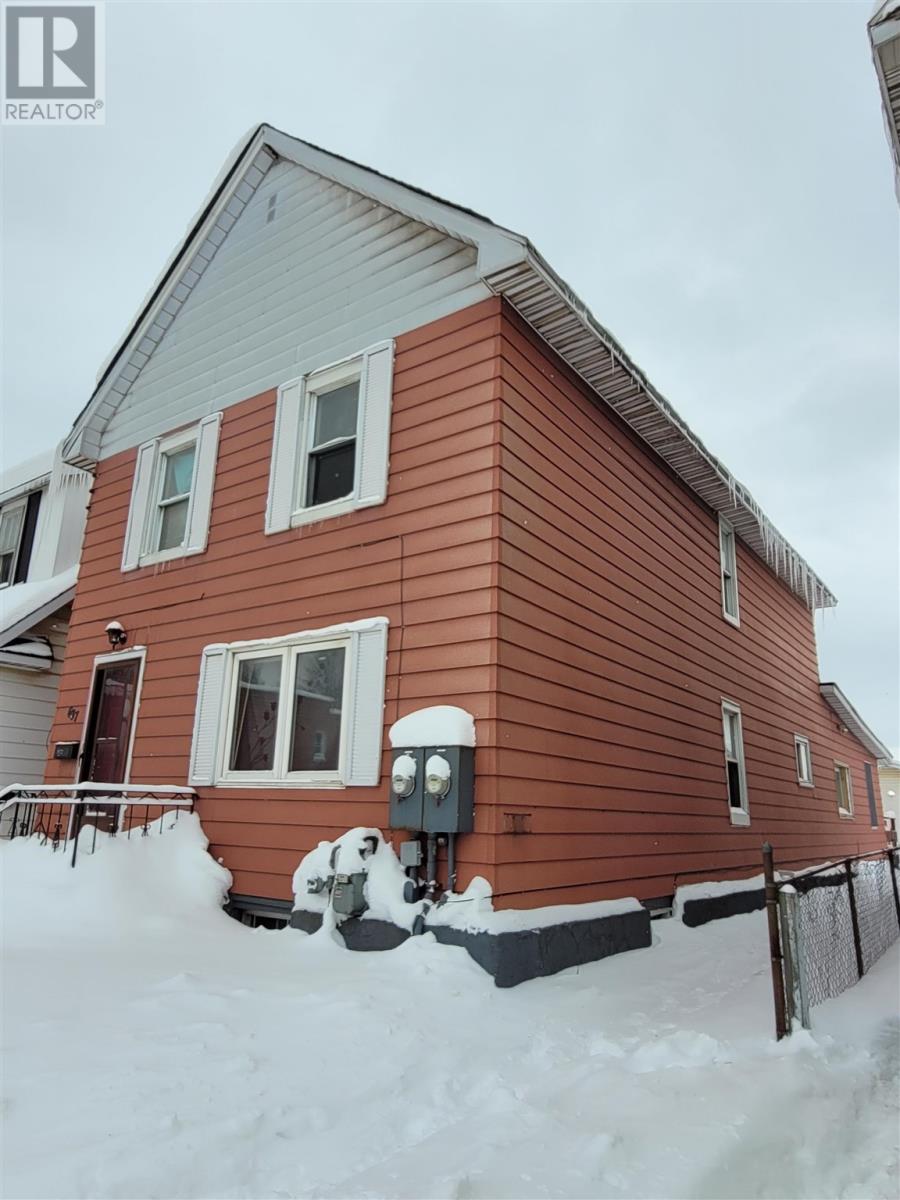 637 Queen St W, Sault Ste. Marie, Ontario  P6A 1B1 - Photo 2 - SM260553
