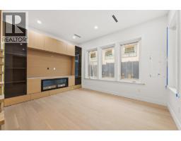 <div class="price">$1,180,000</div> 3 5115 Buxton Street, Burnaby<br><div style="margin-bottom:8px;"><small>Sutton Group-West Coast Realty (Surrey/24)</small></div><div class='bed_bath'>4 Bed | 5 Bath</div>