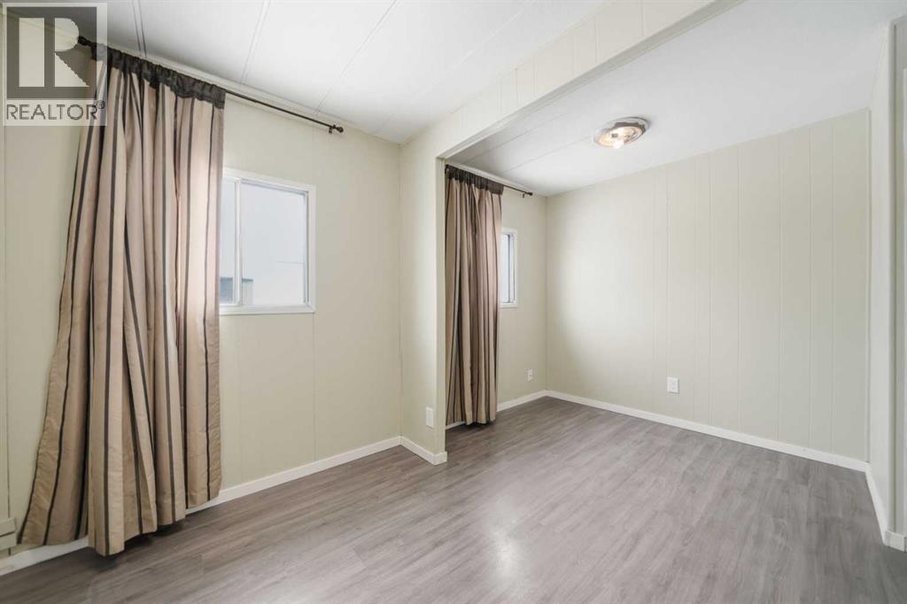 329 1 Street, Irricana, Alberta  T0m 1b0 - Photo 12 - A2293105