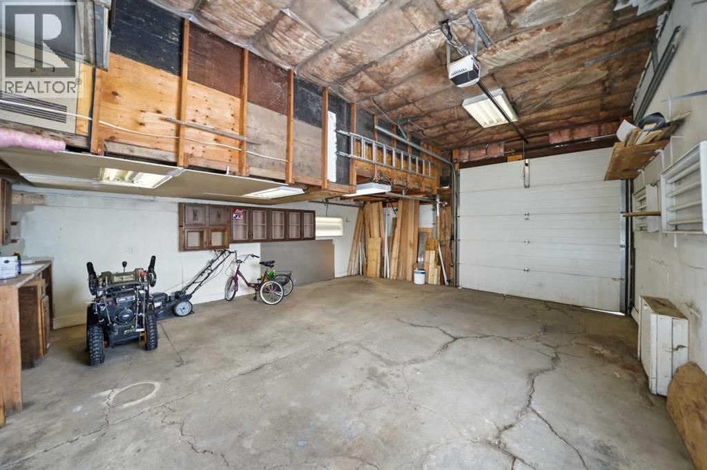 329 1 Street, Irricana, Alberta  T0m 1b0 - Photo 25 - A2293105