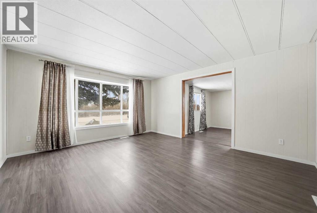 329 1 Street, Irricana, Alberta  T0m 1b0 - Photo 2 - A2293105