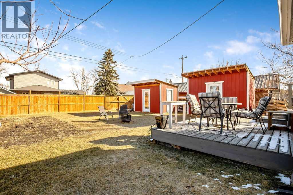 330 3 Avenue SE, High River, Alberta  T1V 1H7 - Photo 33 - A2295908