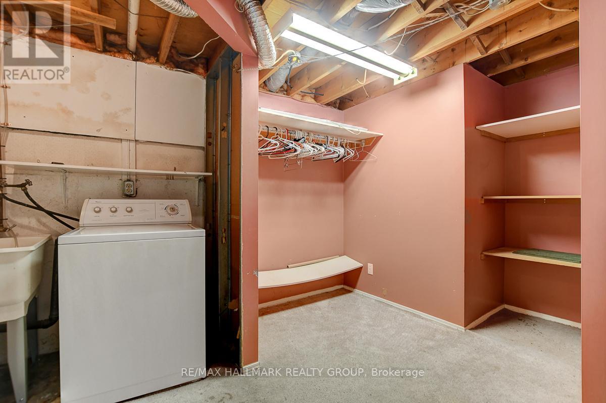 71 Morton Drive, Ottawa, Ontario  K2L 1W9 - Photo 37 - X12931374