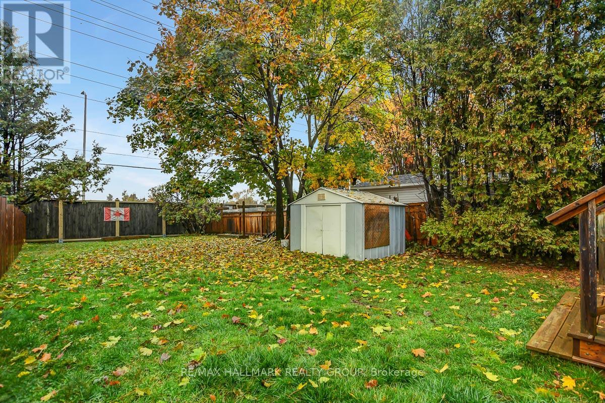 71 Morton Drive, Ottawa, Ontario  K2L 1W9 - Photo 45 - X12931374