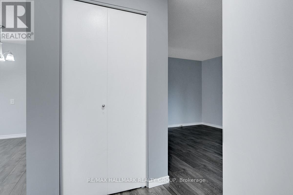 71 Morton Drive, Ottawa, Ontario  K2L 1W9 - Photo 5 - X12931374