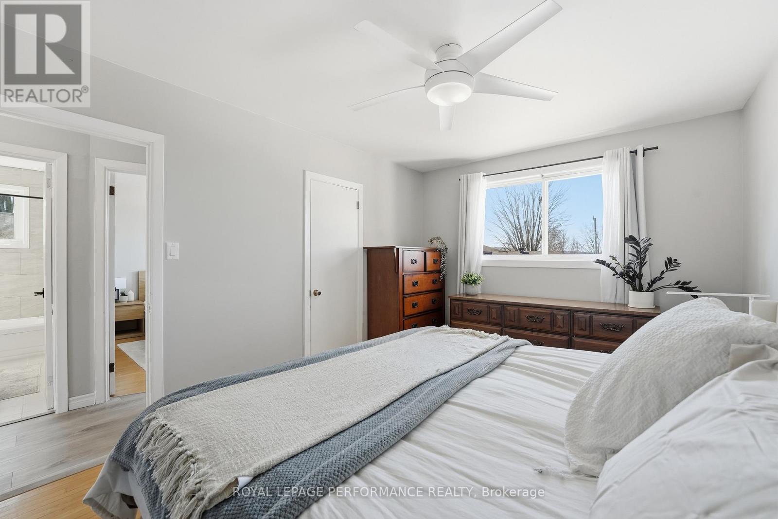 990 Laviolette Street, Clarence-Rockland, Ontario  K4K 1B9 - Photo 13 - X12931386