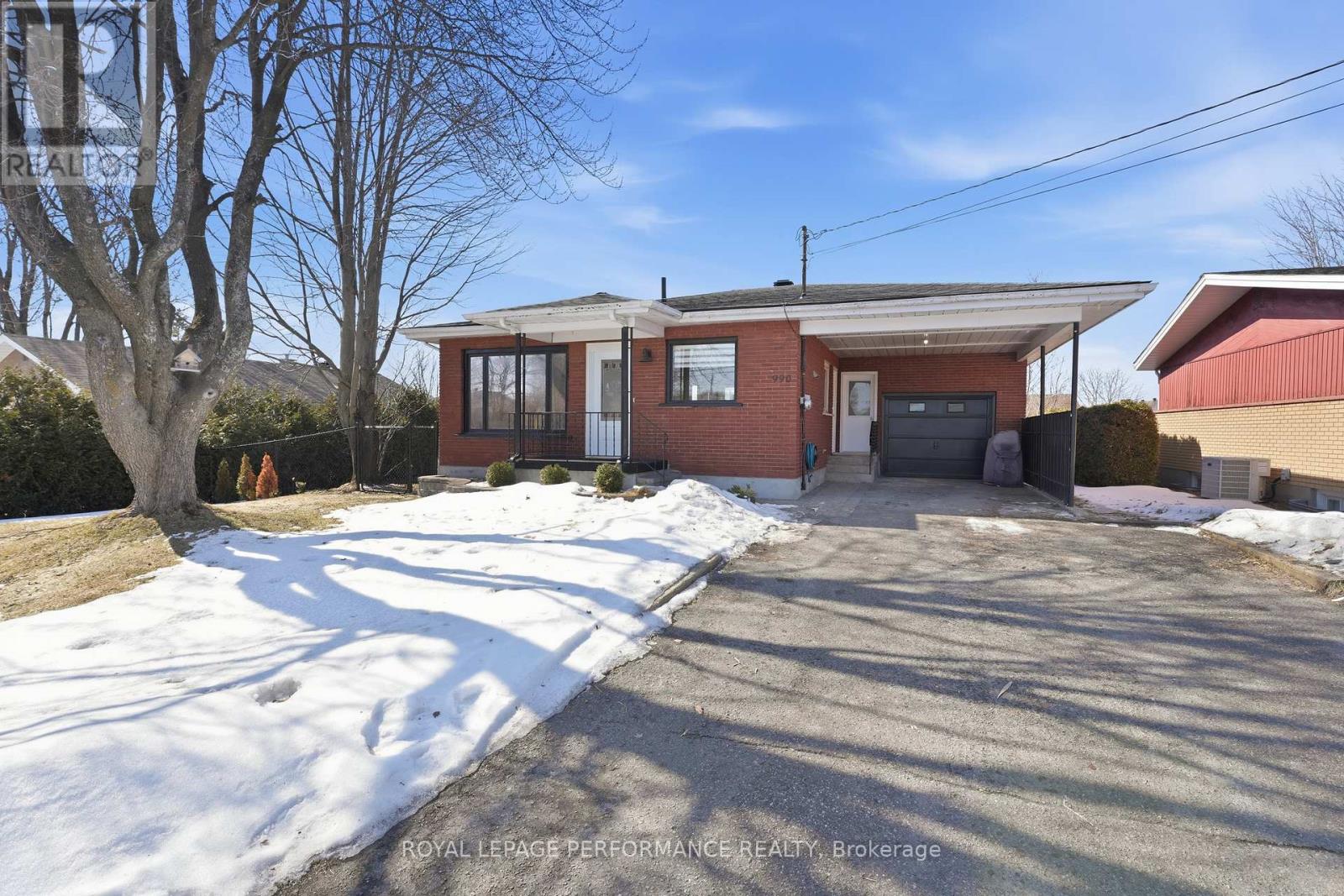 990 Laviolette Street, Clarence-Rockland, Ontario  K4K 1B9 - Photo 2 - X12931386