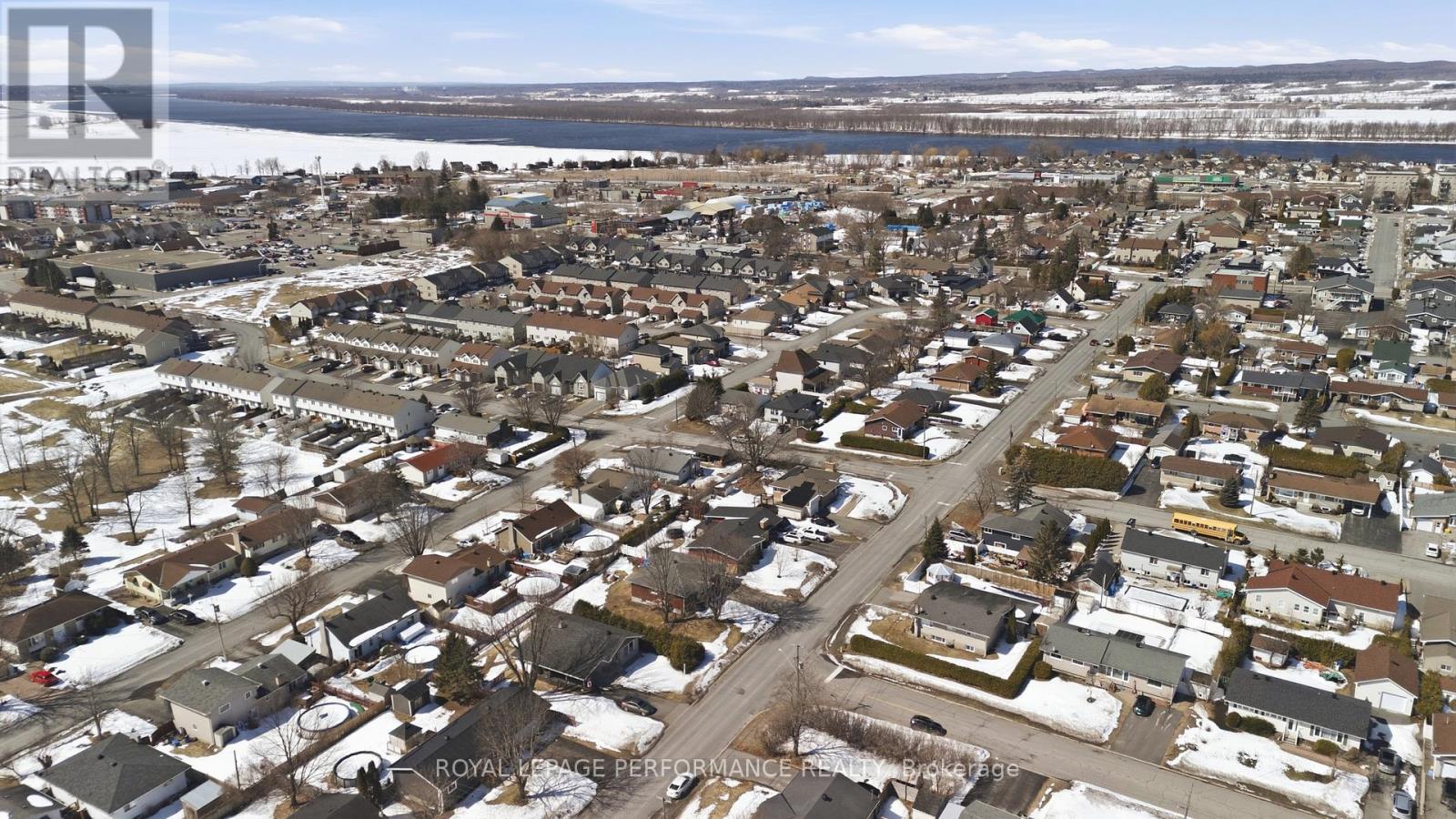 990 Laviolette Street, Clarence-Rockland, Ontario  K4K 1B9 - Photo 32 - X12931386