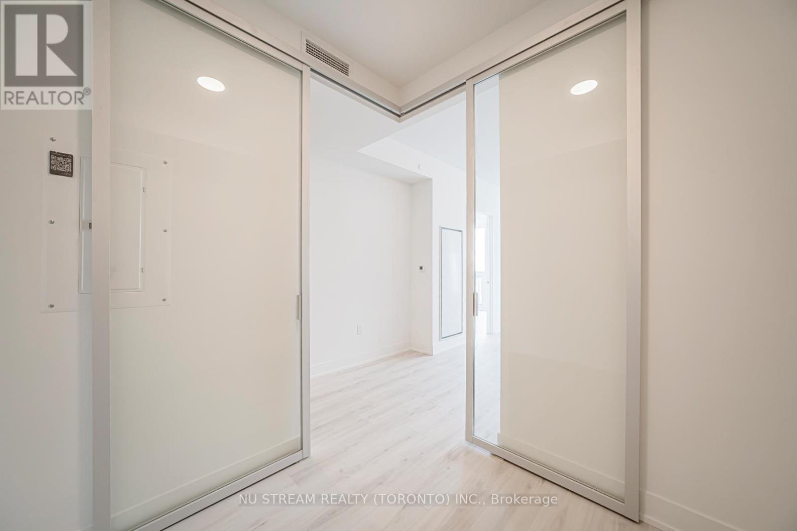 2013 - 36 Olive Avenue, Toronto, Ontario  M2N 4P9 - Photo 10 - C12931384