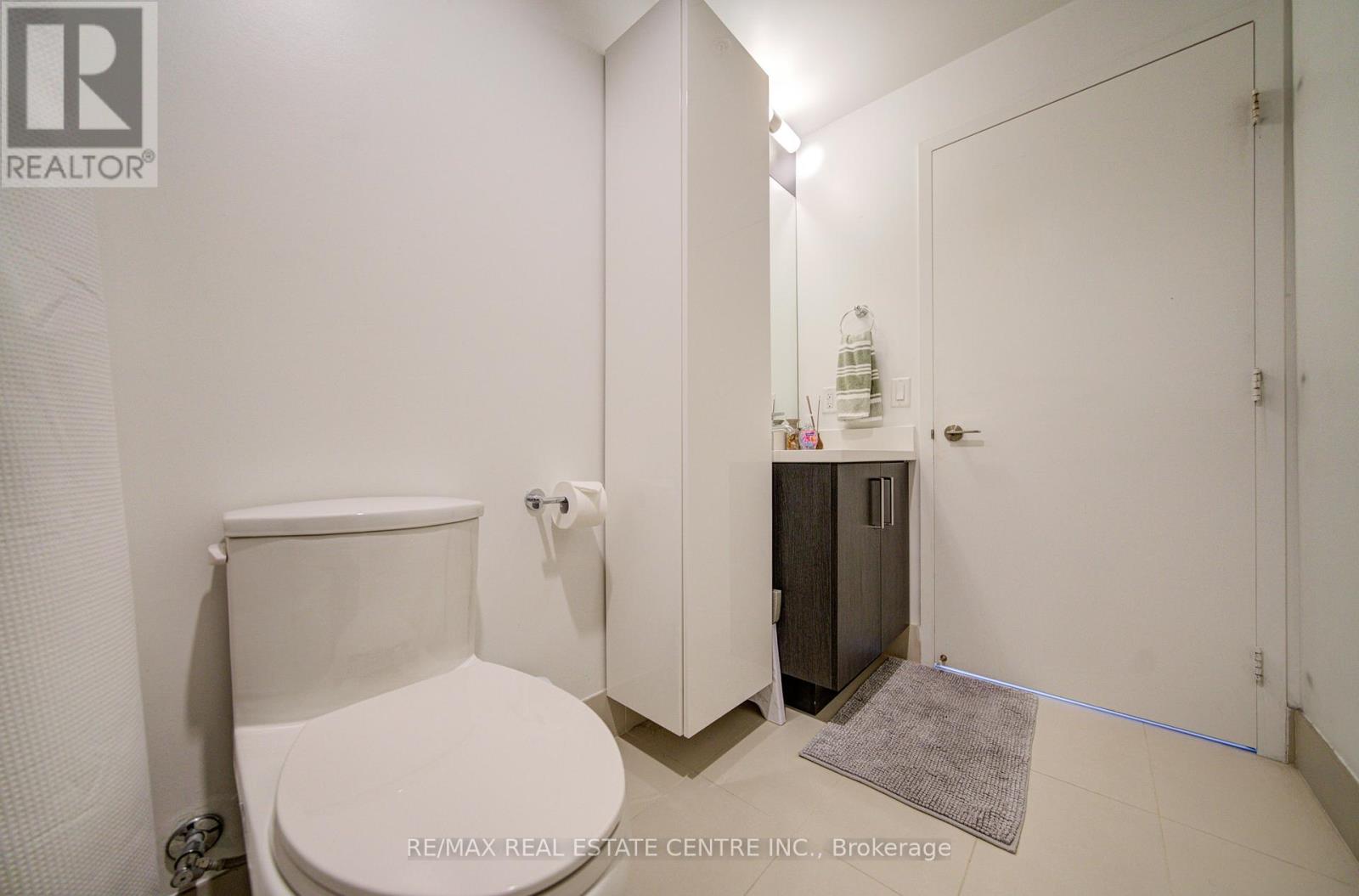 N510 - 120 Bayview Avenue, Toronto, Ontario  M5A 0G4 - Photo 12 - C12931402