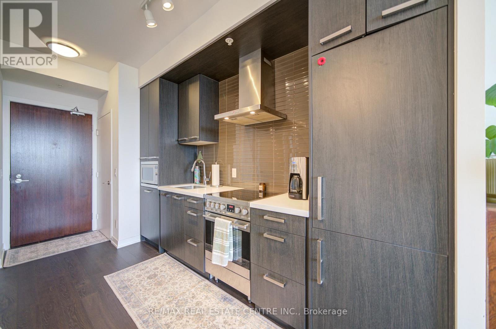 N510 - 120 Bayview Avenue, Toronto, Ontario  M5A 0G4 - Photo 3 - C12931402