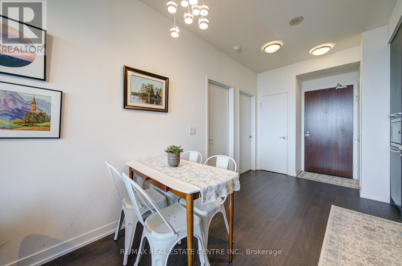 N510 - 120 Bayview Avenue, Toronto, Ontario  M5A 0G4 - Photo 8 - C12931402