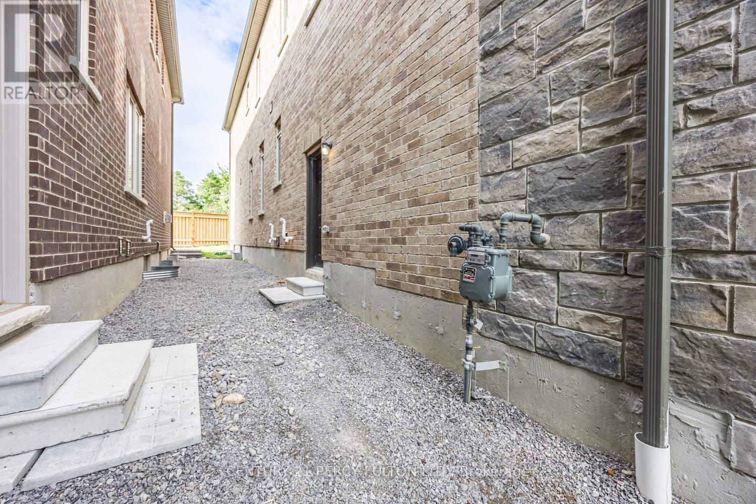 17 - 400 Finch Avenue, Pickering, Ontario  L1V 0G7 - Photo 4 - E12931394