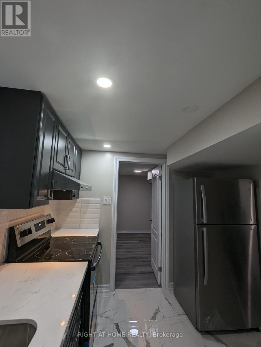 29 Brantford Drive, Toronto, Ontario  M1W 1E2 - Photo 4 - E12931398