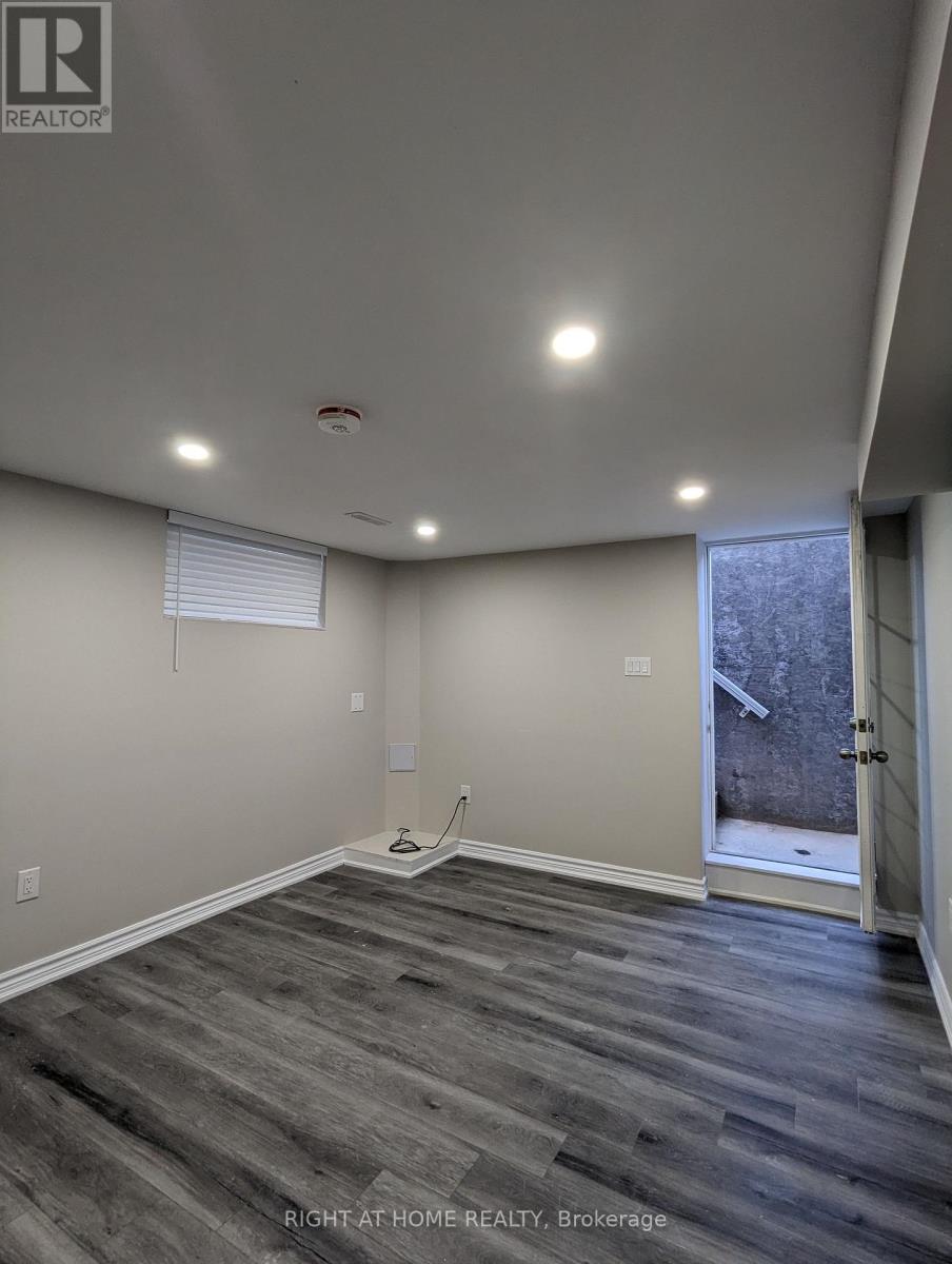 29 Brantford Drive, Toronto, Ontario  M1W 1E2 - Photo 6 - E12931398