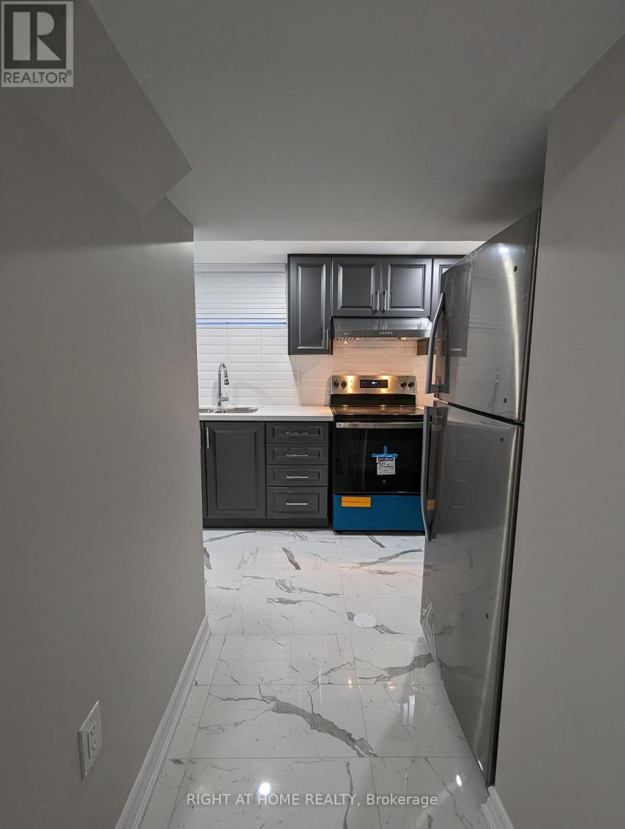 29 Brantford Drive, Toronto, Ontario  M1W 1E2 - Photo 8 - E12931398