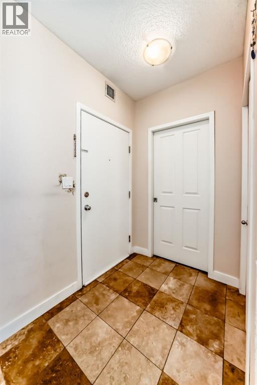 2202, 333 Taravista Drive Ne, Calgary, Alberta  T3J 0H4 - Photo 6 - A2297099