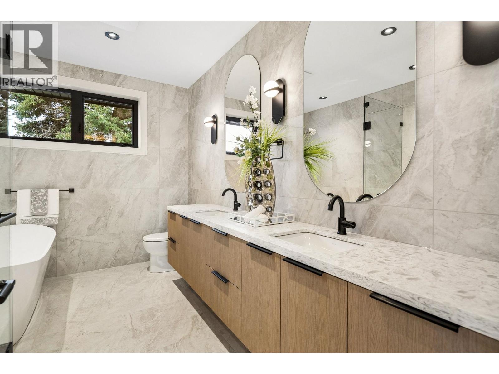 4420 Stonecrop Avenue, Richmond, British Columbia  V7C 1L7 - Photo 32 - R3102413